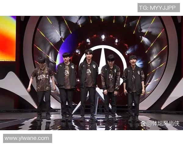 英雄联盟季中冠军赛精彩对决中韩战队谁能夺得MSI荣耀奖杯