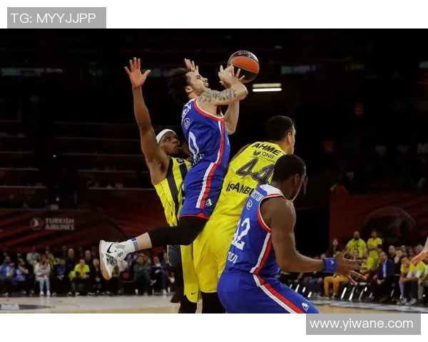 团队篮球的完美协作五人合力演绎欧洲联赛的精彩瞬间